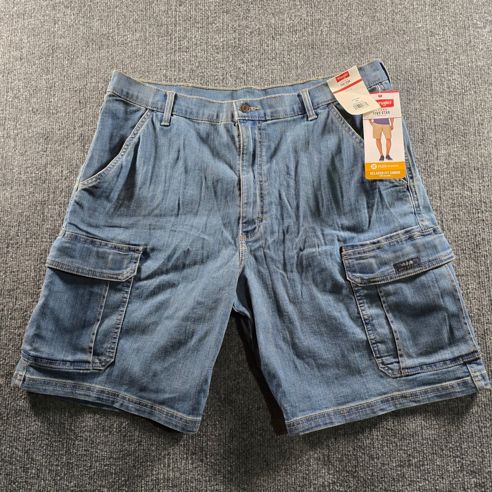 NWT Wrangler Five Star Premium Mens Relaxed Fit Cargo Denim Shorts Blue